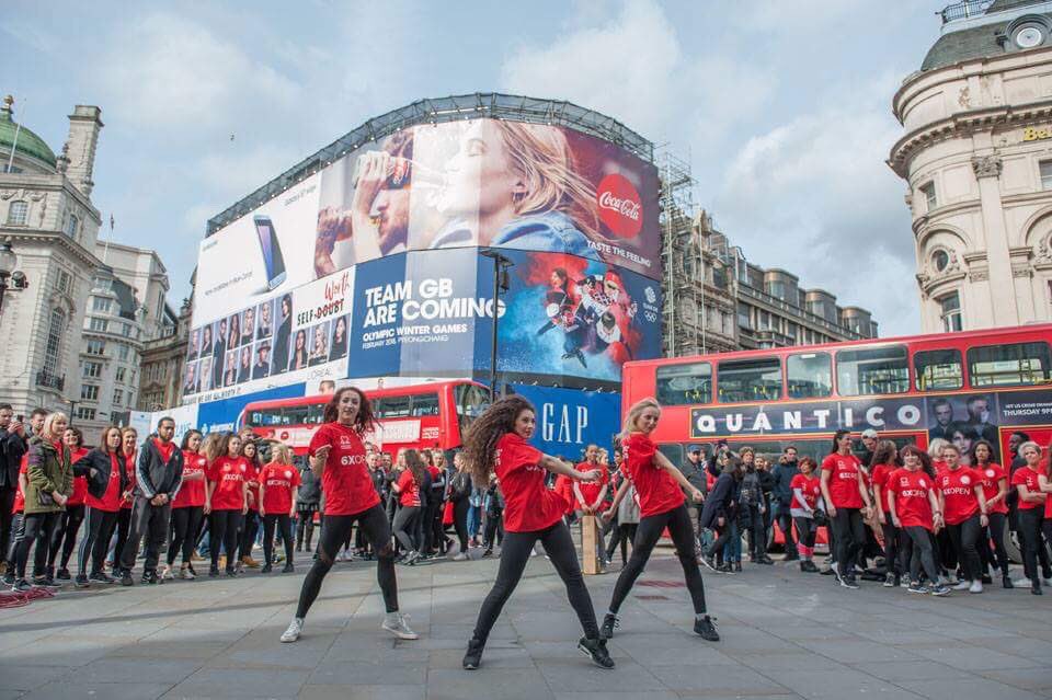 breadglobal_'s tweet photo. One of or favourite activations of 2017 where this time it got personal and involved our directors losing their hair for @the_bhf! We love events that impact. On this day 365 days ago with @SIXTIMESOPEN and @TheBHF #sixtimesopen #london #headshave #activation #advertising https://t.co/RgJinKyXMZ
