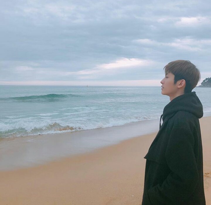 24hopeubounce's tweet photo. <<♡♡°°Kim Jinhong°°♡♡>>

#24k #jinhong #kimjinhong #잔홍 #24u #24kinchicago #24kinPoland #24kinnyc #24KInPuertoRico #24kindallas #24kinAtlanta #mixnine #mix9 #kpop #music #SEA #ocean #boy #korea #koreanboy https://t.co/sLMnSF2poX