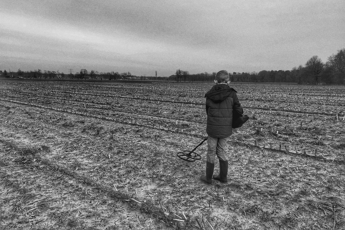DiggingRelics's tweet photo. I didn’t have much time for Twitter this weekend, but I did some metal detecting with my son on a corn field. Unfortunately, the ground was still frozen, so a lot of signals we couldn’t dig. Better next time. :-) #FoundWithWhites https://t.co/Isz6JqnP7K