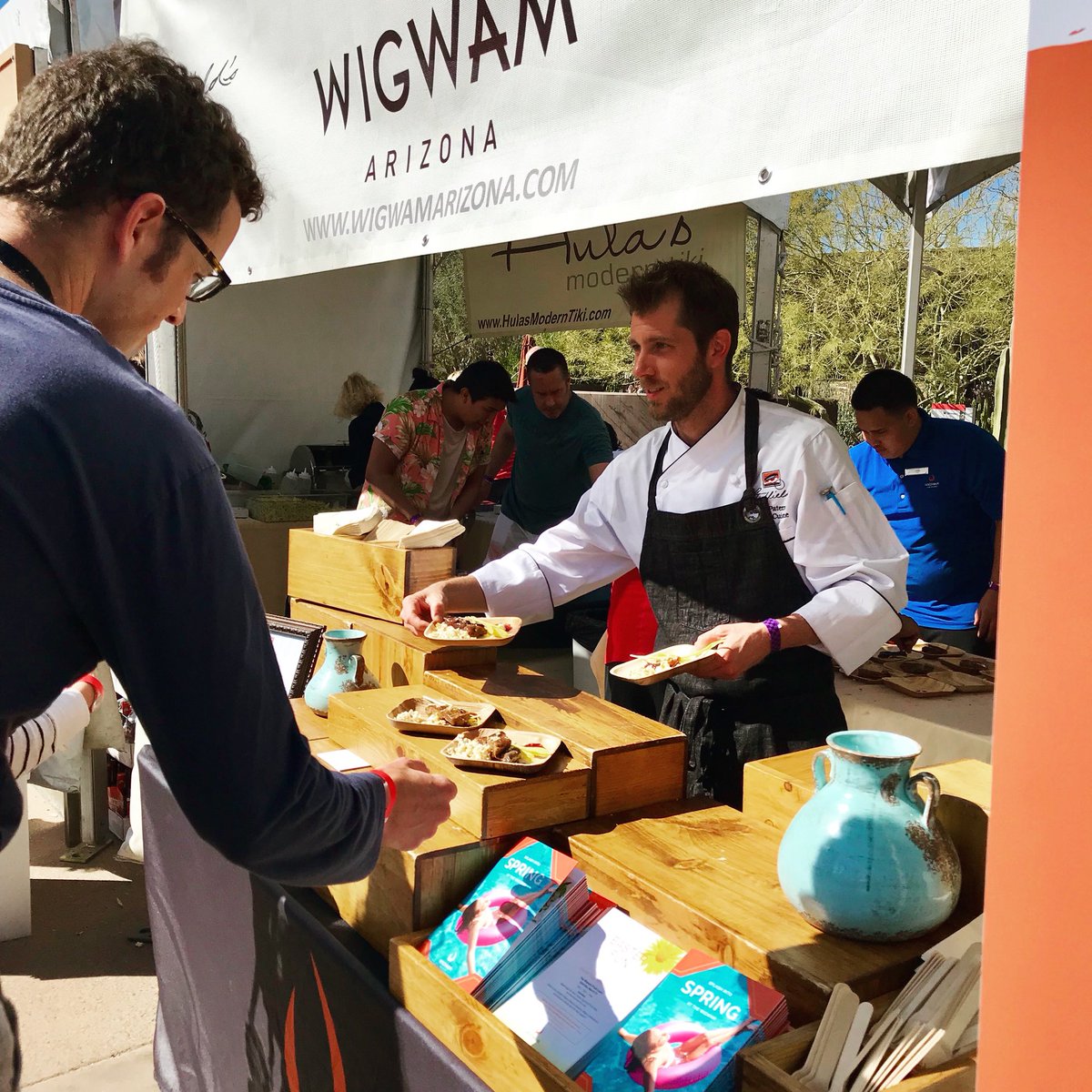 wigwamresort's tweet image. Huge shoutout to @devourphoenix and our culinary team. This was such a fun event but the fun doesn’t stop here. If you missed Litchfield’s at #DevourPhoenix, you’re in luck... we’re officially open 7 days a week starting today! See you for dinner! 🍽🥂 #WigwamArizona
