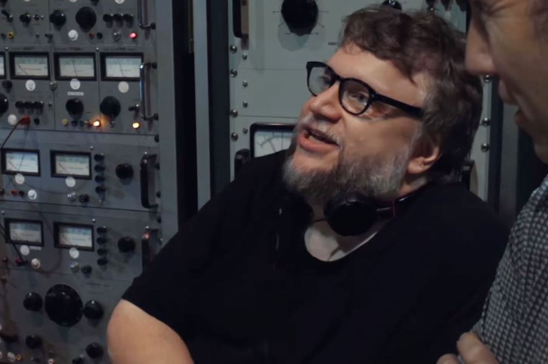 ¡Felicidades, <a href="/RealGDT/">Guillermo del Toro</a>! El cineasta tapatío Guillermo Del Toro se lleva el Óscar a Mejor Director por #LaFormadelAgua, con lo que la cinta suma tres estatuillas. #Oscars