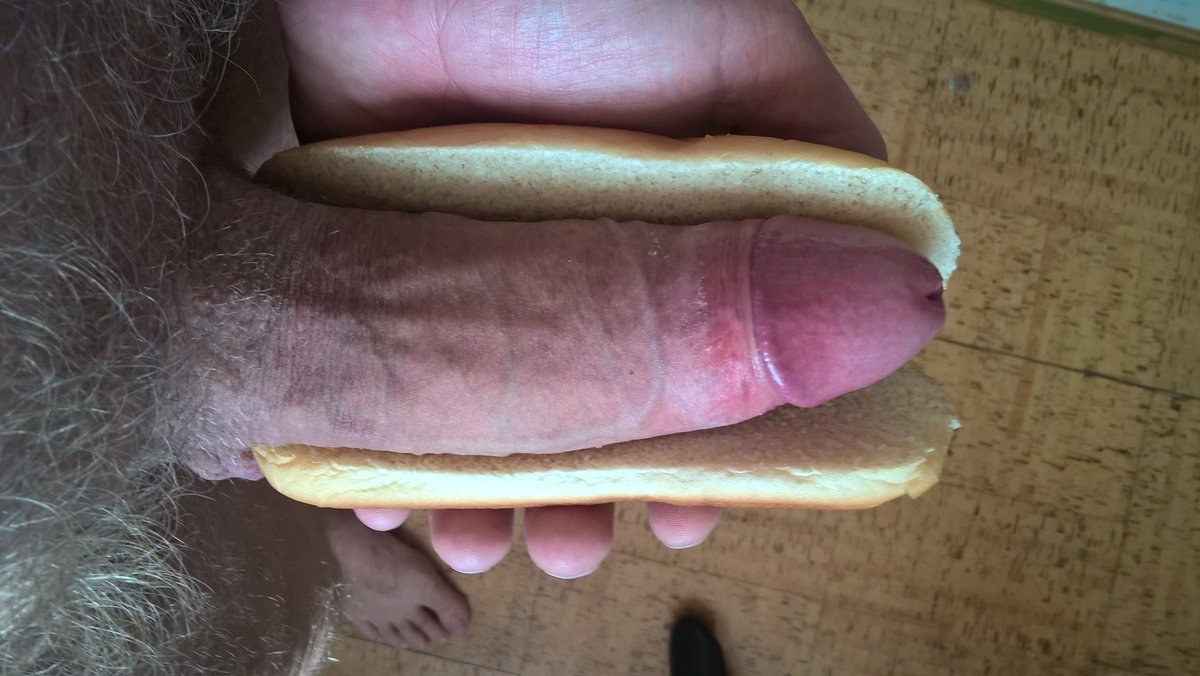 peters_dk's tweet photo. Anybody hungry for some fast food tonight
Do you want #CockInABox or a #HotDog https://t.co/kMSkSVXVZC