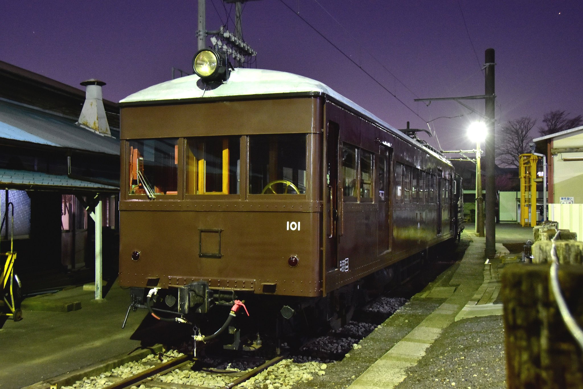 レトロ電車プレート どーらく على X: 