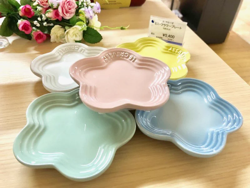 今週終了～ル・クルーゼのフラワープレートセット　Ｓ＆ＳＳ　豆皿 小田急百貨店 町田店【公式】 on X: 