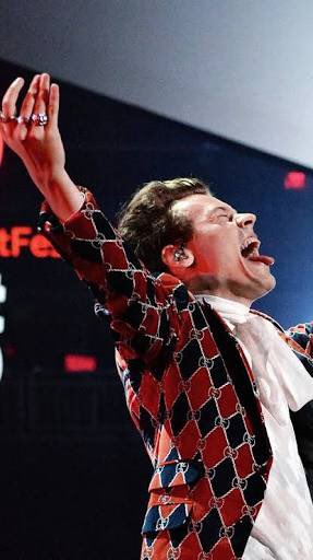 STATSAWARDS's tweet photo. ⏰ COUNTDOWN: 20 minutes until voting closes

RT = VOTE

• vote 50x on IG
• vote 50x on FB
• vote on the site: https://t.co/GUkXcDqHHq

Reply 20x with:

@Harry_Styles #iHeartAwards #BestMusicVideo #SignOfTheTimes https://t.co/WpVYlS23Un