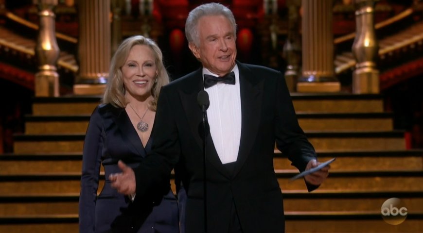 enews's tweet photo. They're baaaaaaack. #Oscars https://t.co/HPTamvCikl