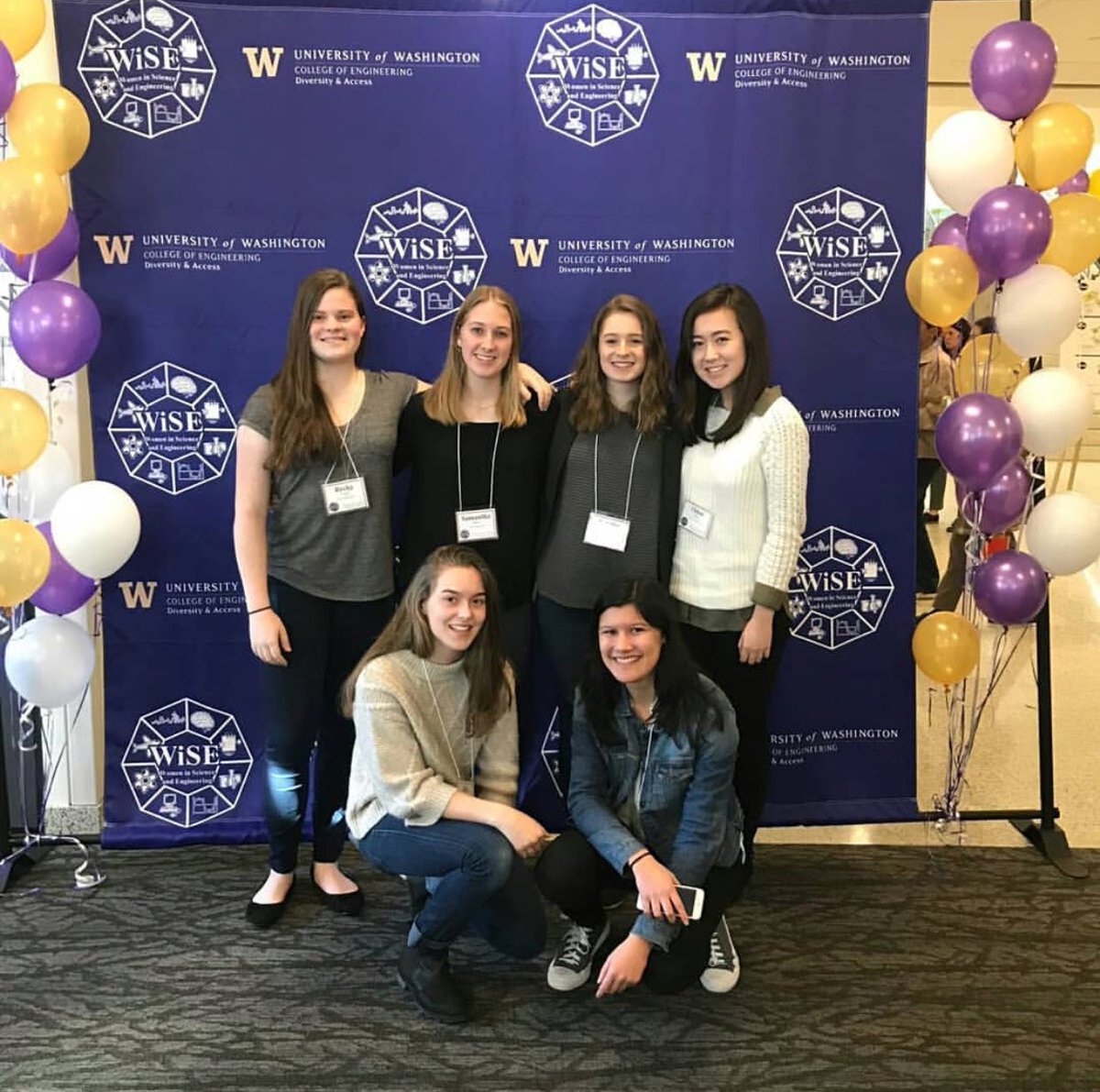 SHSWomensClub's tweet photo. Some incredible + beautiful women of STEM went to the Women in Science and Engineering Conference this weekend! We adore them 💖🌸 https://t.co/xWk5H1xXM0