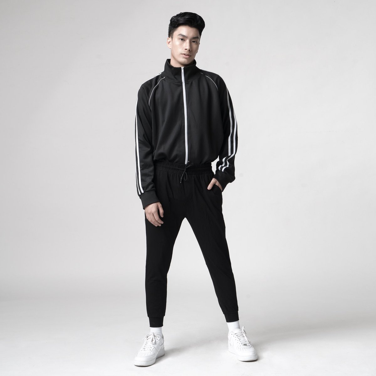 SM_Youth's tweet photo. Meet the third official finalist of #SMYouthGoSee Season 3 - Julian Rodriguez. Support him by using the hashtag #JulianForSMYouth https://t.co/EqNAWc7ygF
