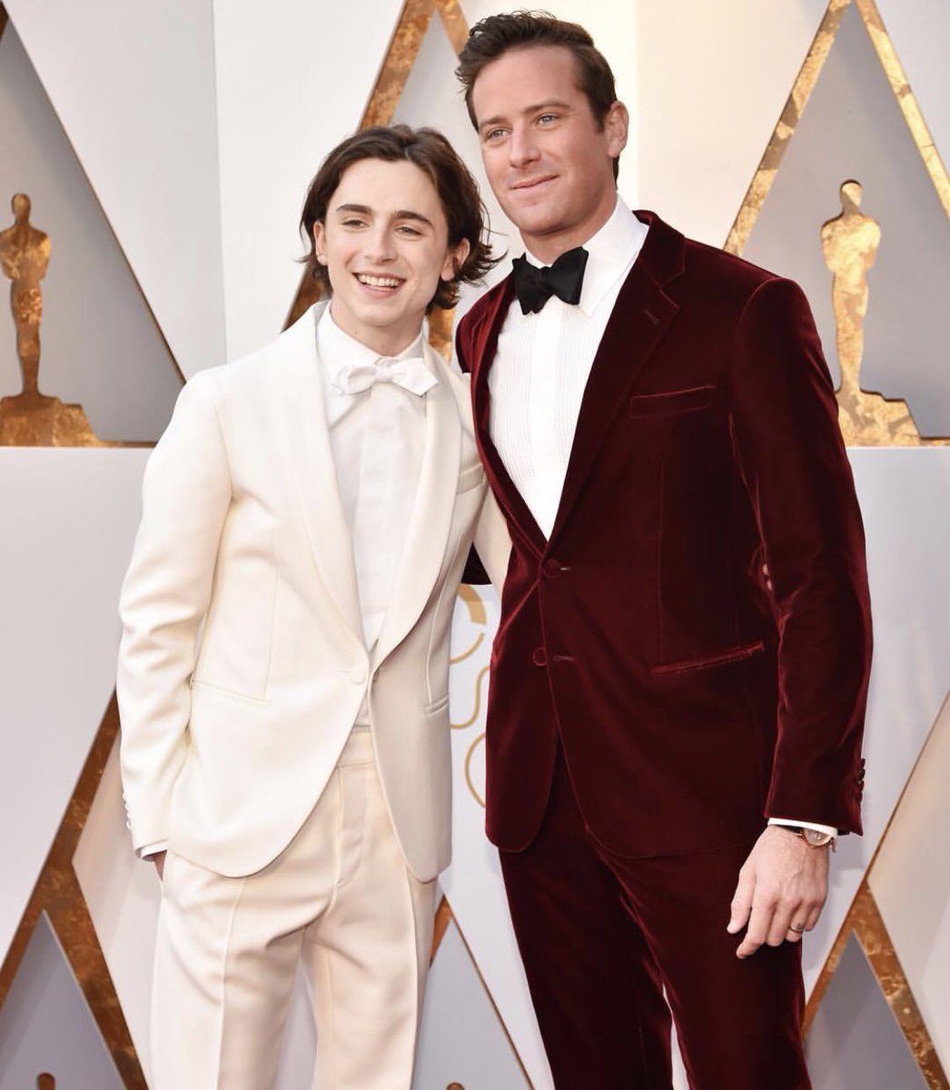 Edoardo_RC's tweet photo. Thank you @armiehammer and @RealChalamet for skipping the black tuxedo and wearing such amazing colors on a such an important event. You look amazing. #TOfilmschool #tfsfashiondesign #tfsfashion #torontofilmschool #oscars2018 #redcarpet #etalkredcarpet https://t.co/HifUk2A8MV