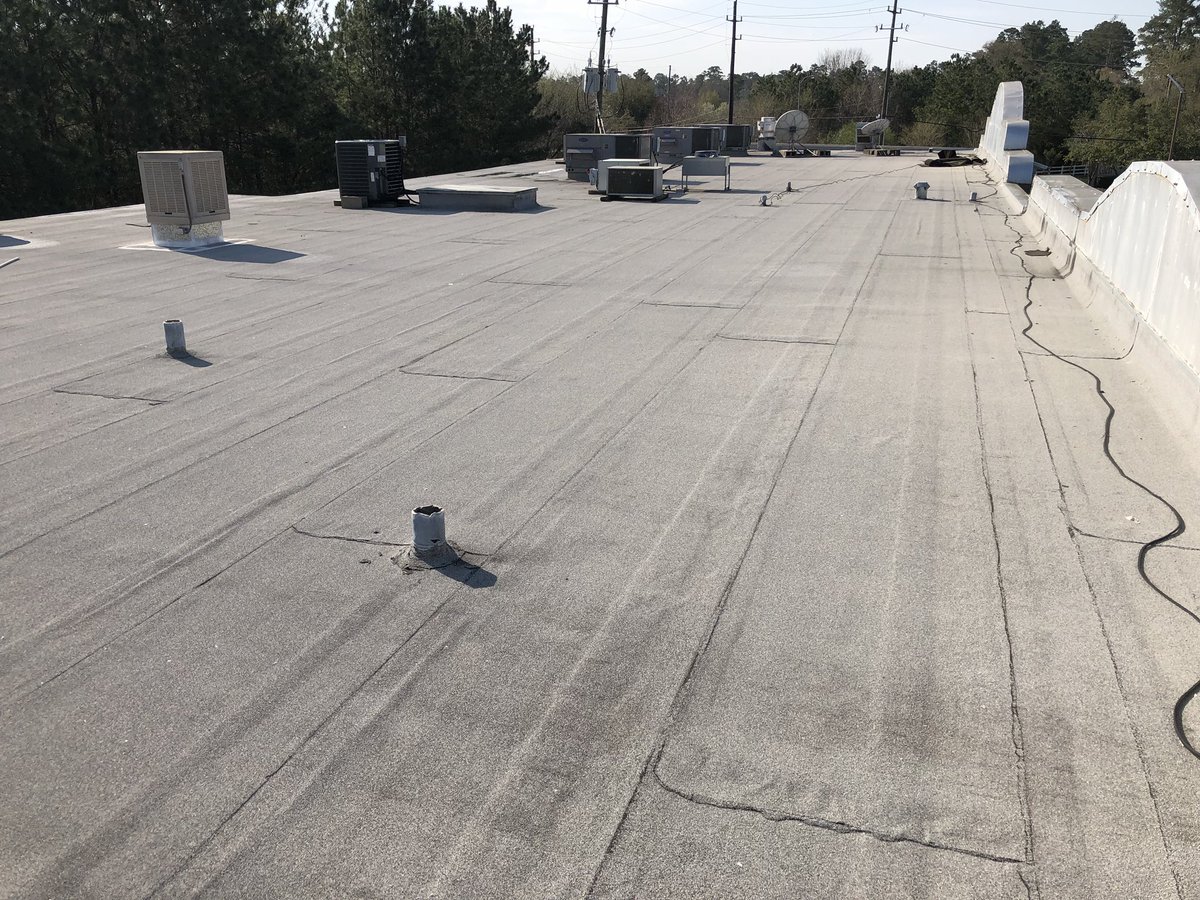 MyAmericanRoof's tweet photo. Commercial roof inspection for potential client #restoredontreplace #roofcoating #modifiedbitumen https://t.co/YIs8EDGCyD