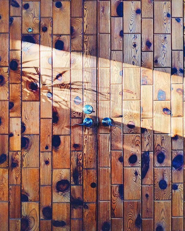 bradenworrell's tweet photo. #frontdoor is looking 👌in these afternoon #sunbeams #vsco #knotty https://t.co/2yNDur3sh1 https://t.co/7q0LOg1uwt