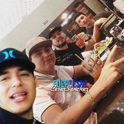 Una comidita 😋🍔 <a href="/arielylosplebes/">Ariel y Los Plebes</a> <a href="/cesar_sanchezof/">Cesar Sanchez</a> <a href="/_plebesoficial/">🦠 Sguri_W</a>