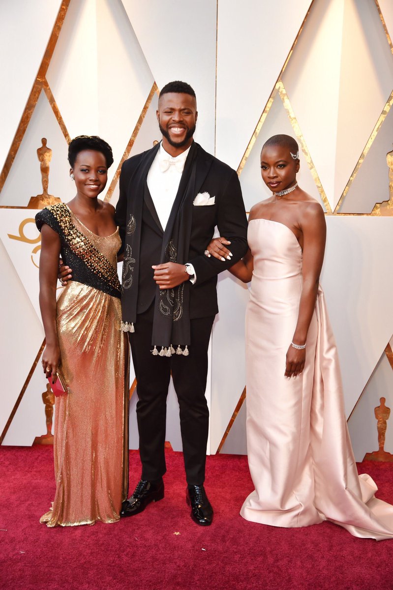 thetiarawillis's tweet photo. WAKANDA FOREVER ✊🏾 #Oscars https://t.co/mClO9XA3dO