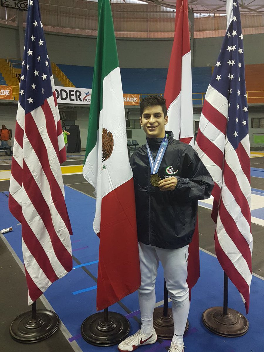 COM_Mexico's tweet photo. Mexicanos en categoría cadetes: #NataliaBotello y #MelanieSalgado oro y bronce en sable femenil, y oro de #DiegoCervantes en florete durante el Panamericano Juvenil de Esgrima en San José, Costa Rica https://t.co/o4vNteZrXp