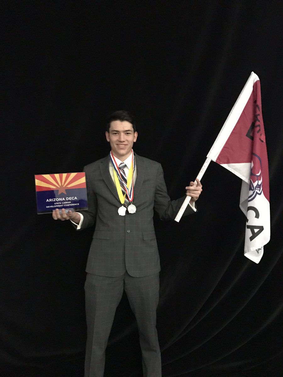 PerryDECA's tweet photo. 🎉PERRY DECA BROKE RECORDS! @kestongoodman and @matt_laird13 RECEIVED 💯% ON THEIR ROLE PLAYS! 12 PERRY MEMBERS ARE REPRESENTED ARIZONA DECA 🌵 IN INTERNATIONAL COMPETITION 🌎 https://t.co/x9RLNplyt5