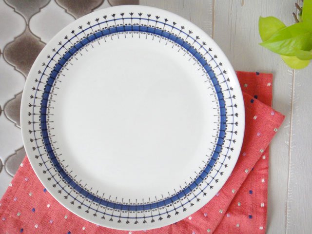 ウプサラ・エクビー UPSALA-EKEBY SMIDE 約24cmプレート、完売しま