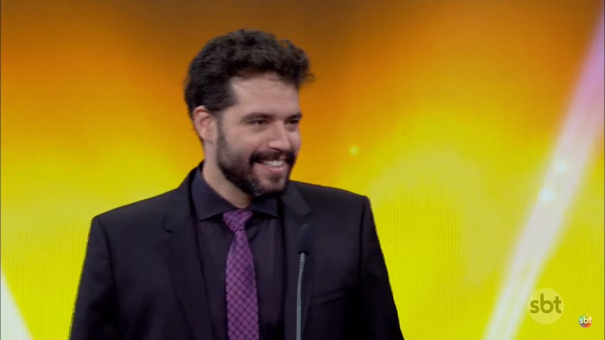 boydriguete's tweet image. um reizinho desses bicho! 💜 #TroféuImprensa