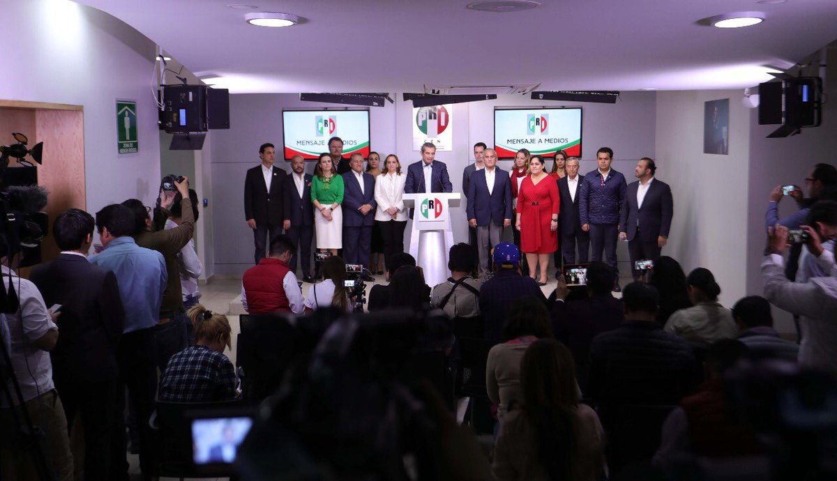 Enrique Ochoa Reza tweet media