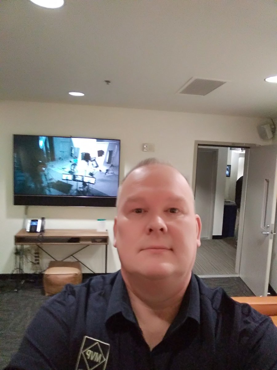 Clustermvp's tweet photo. #MVPSummit #MVPBuzz #mvpstudio almost Time https://t.co/SEaYqr8q0J