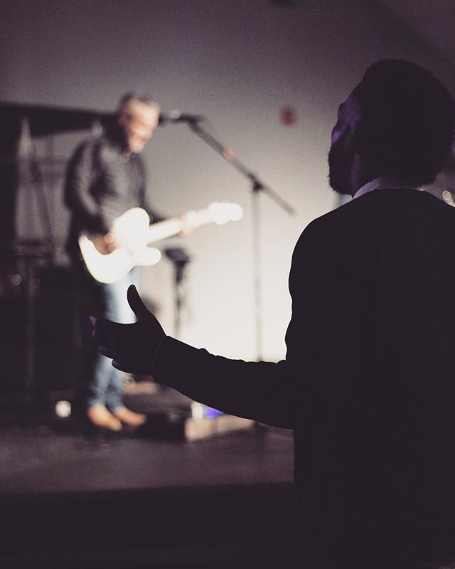 movechurchtv's tweet photo. † The cross before me,
The world behind me,
No turning back.
#SundaysAtMove https://t.co/AYwCRhxBTA https://t.co/jl0nbDjAW0