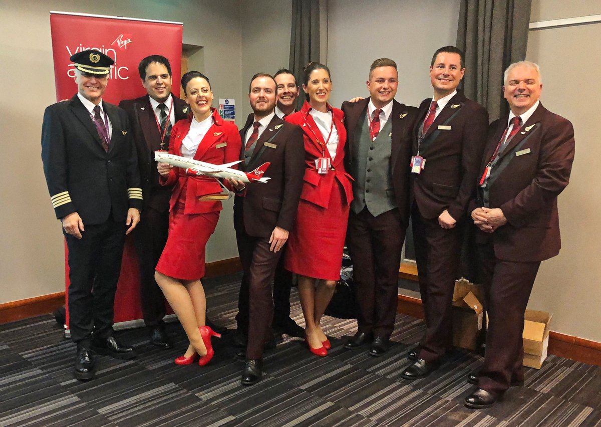 flywithoutfear's tweet photo. Another fantastic Fear of Flying course today at Gatwick. Happy and fearless delegates and some of our wonderful team leaders and crew. Thank you all! #flyingwithoutfear #gatwick #virginatlantic (Photo Credit: Anna Peska) https://t.co/RXNIU7nTfR