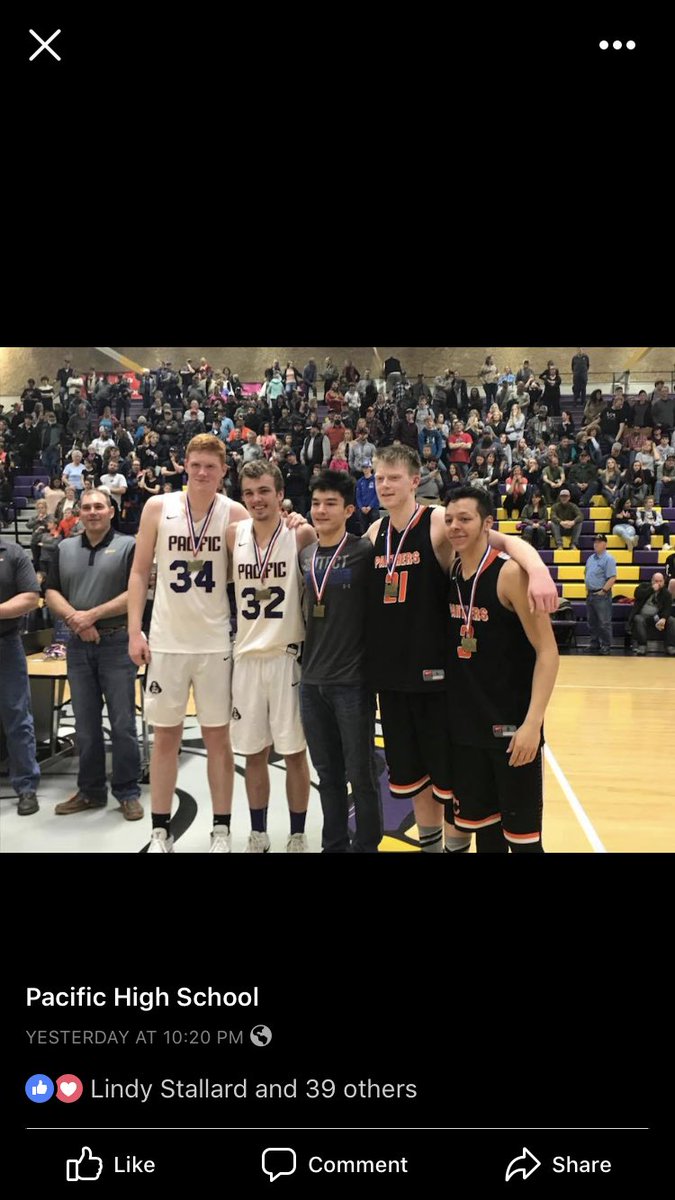Returnofthequak's tweet photo. STATE CHAMPS BABY!!!!! Bringing home the blue💪🏻🔥 https://t.co/j5DkA1jwcU