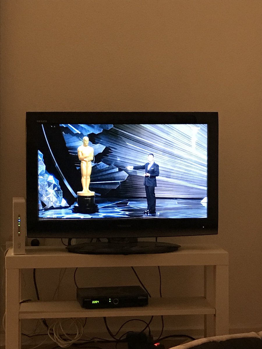 Nathi_Neumann's tweet photo. #Oscars #Oscars2018 #schönstenachtdesjahres https://t.co/pcPMrh0b5B