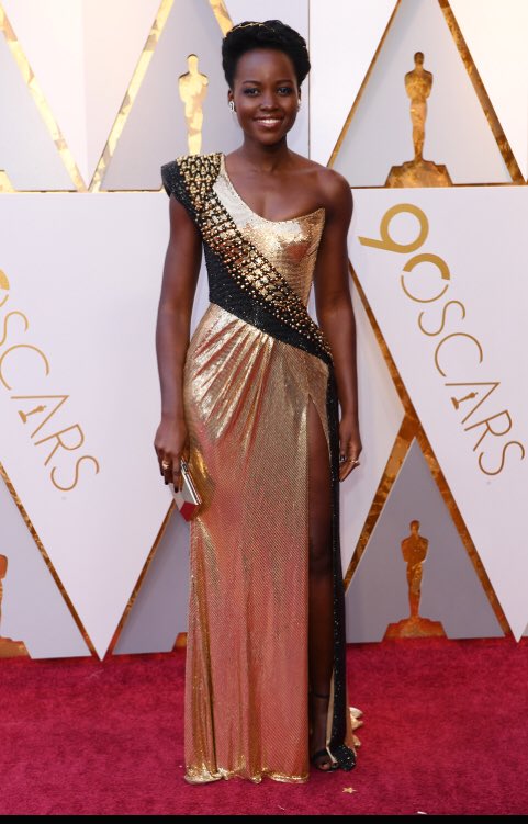 HypeVancouver's tweet photo. E  red carpet coverage  says Lupita Nyong’o wore her hair in a traditional Rwandan style - stunning! https://t.co/Aw8cagb0DL