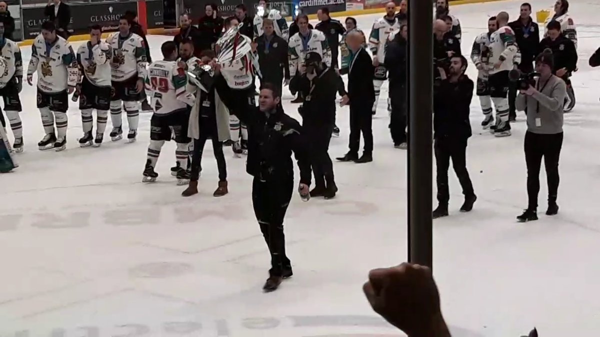 Wainiz's tweet photo. Huge congratulations to our boys @BelfastGiants. Just got in after travelling 4 hrs back up the road from the CC final in Cardiff. What a fantastic night, amazing to witness @Adam27Keefe lift his first trophy as coach for us. More to come ππ #WeSlayDevils #CCWinners https://t.co/9nrpaZyIUH