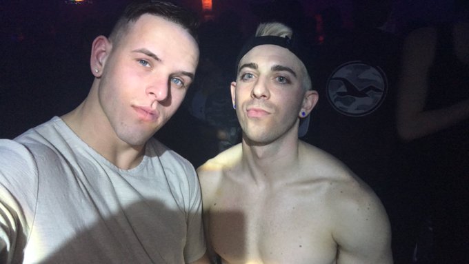JJ&rsquo;s Nightclub with my Roll Dogs! #Muscleboys #Sweatyboys https://t.co/kO2jQVCgJQ<a href="/tag/muscleboys"class="tags">#Muscleboys</a><a href="/tag/sweatyboys"class="tags"><span>#sweatyboys</span></a>