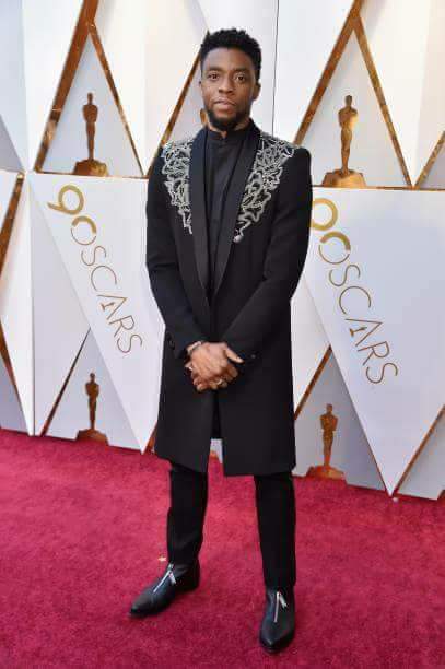 my_babylion85's tweet photo. สรุปคือ Givenchy ถูกไหมม ฮืออ รองเท้าก็ด้วย #ClothesAndShoes #Oscars #vakanda #BlackPanther https://t.co/uPtAH9AWt8