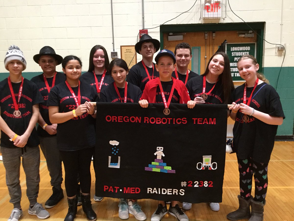PatMedHSLibrary's tweet photo. Congratulations to @OregonMS Robotics team for representing @PatMedSchools at the Long Island Robotics Championships today. We came further than we have before and we’ll just keep climbing! #waittillnextyr #proudcoach https://t.co/0IFnTFSDZs