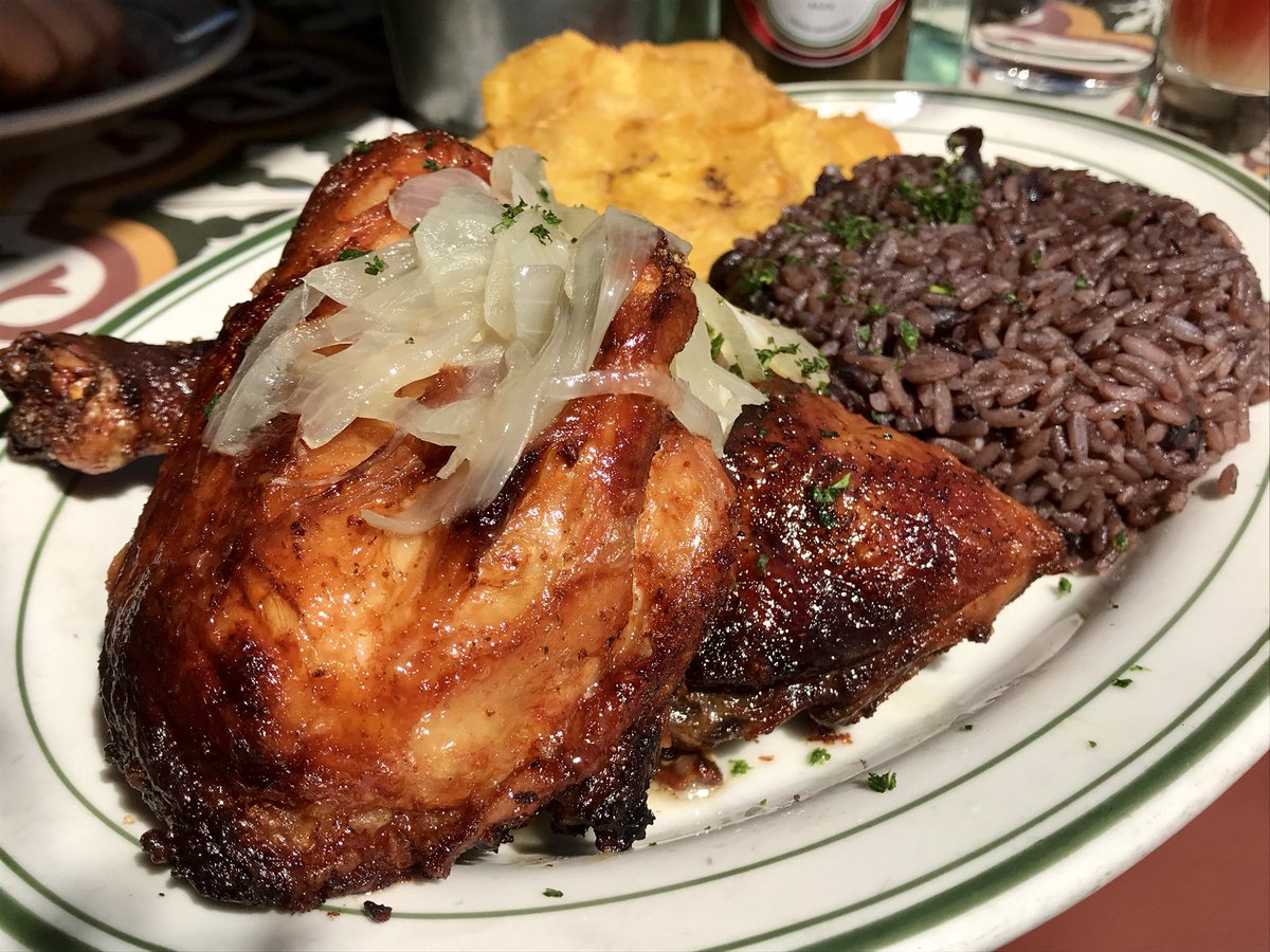 514eats's tweet photo. Pollo frito a la Cubana, @Havana1957Miami. 🇨🇺🐔 #305eats #espanolaway #southbeach #SoBe #miamibeach #miami #cuban #pollo #chicken https://t.co/tE3ZUhwCyk