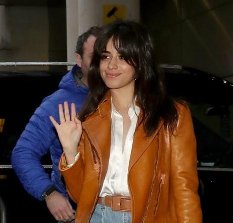 inspiredkarla's tweet image. cUARTO DESAFÍO DEL VOTE ATTACK: MIL QUINIENTOS COMENTARIOS Y MUCHOS RTS LO MAS RÁPIDO POSIBLE!!! si quieren ver a camila ganando comenten, den rt, citen, cada votos ayuda y cada voto aumenta las posibilidades

#CamilaCabello #BestSoloBreakout #iHeartAwards