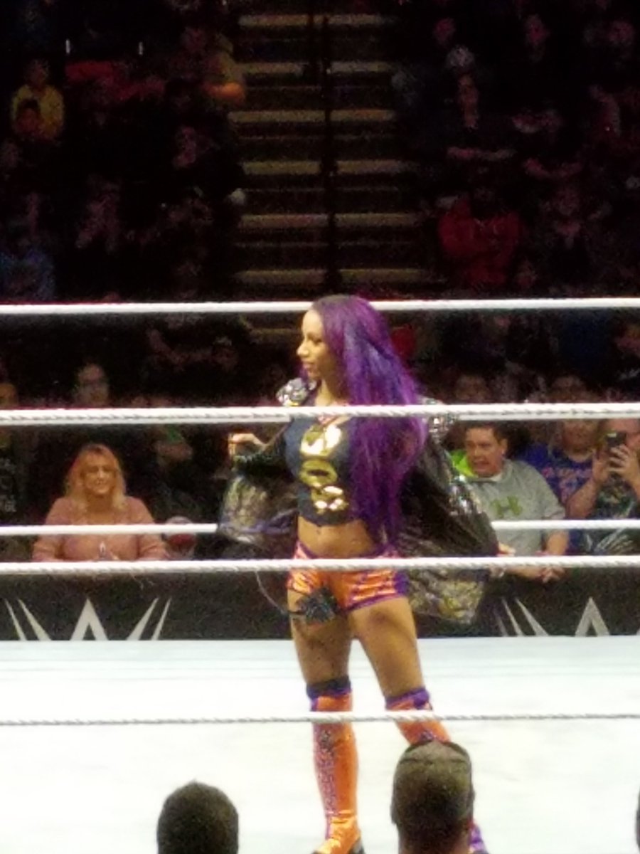 rowdy_katie's tweet photo. @SashaBanksWWE #weavewatch Looking much better.  @eric_shorey https://t.co/lhnHgSmcvY