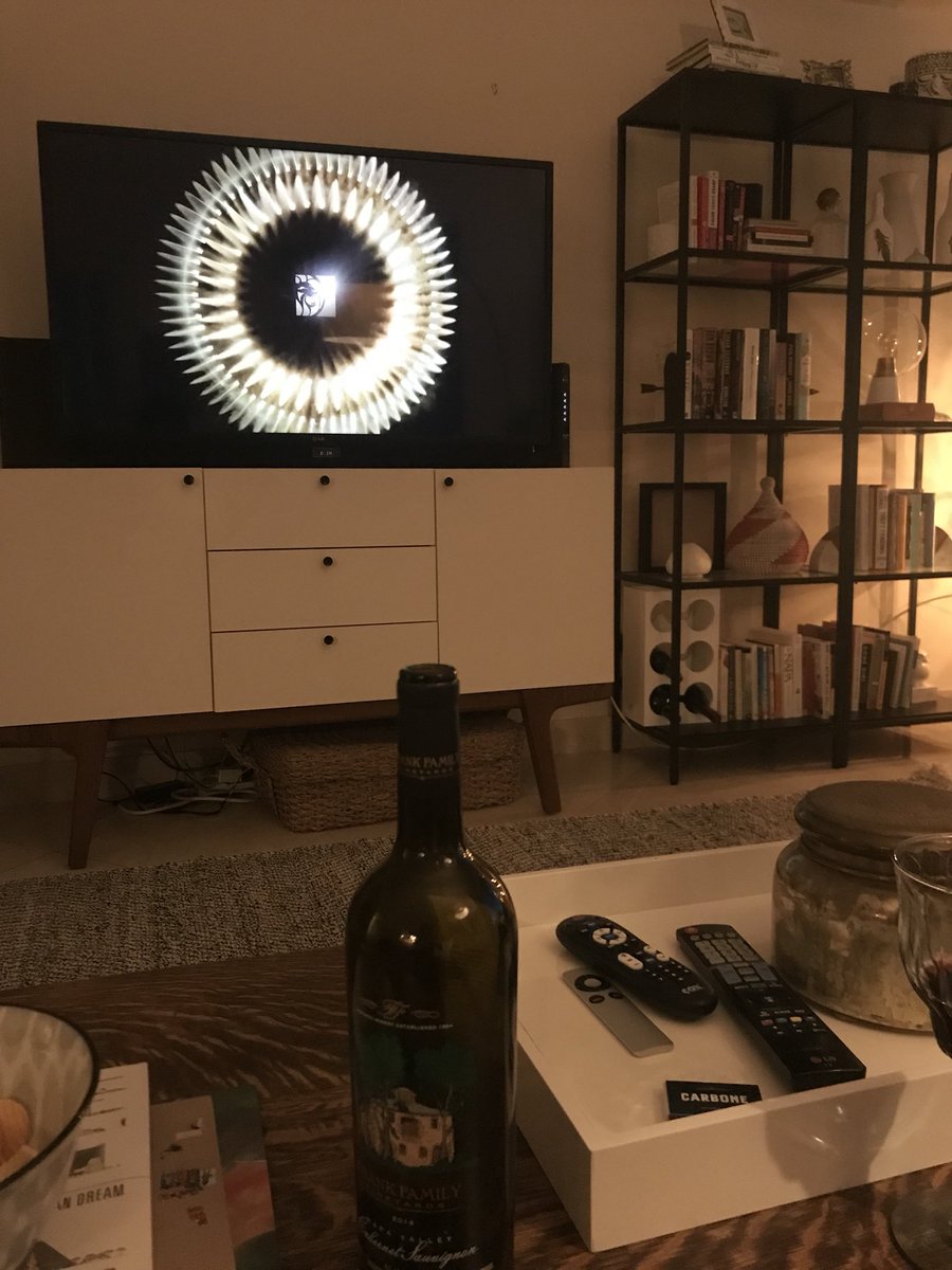 bigredkelly's tweet photo. #WelcomeToTheShow It’s happening - scenes from our Oscar party. https://t.co/JSuM39TLpX