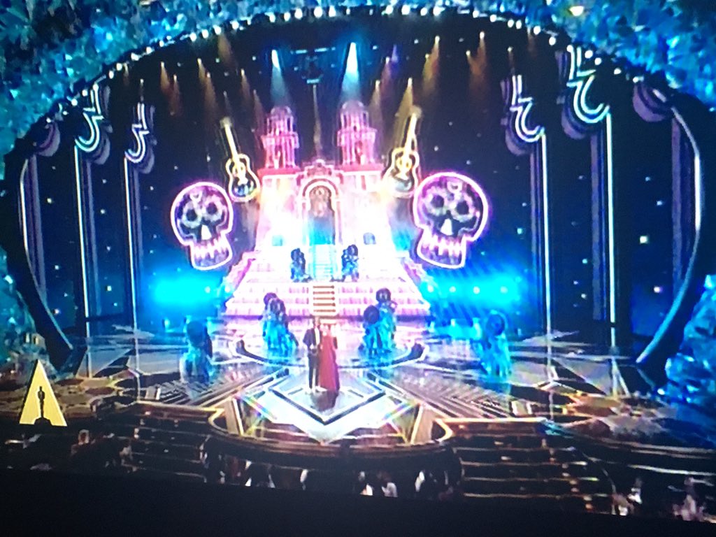 pedro_stfocus's tweet photo. Casi lloro cuando los escuche #Oscar https://t.co/4PjuHe9snU