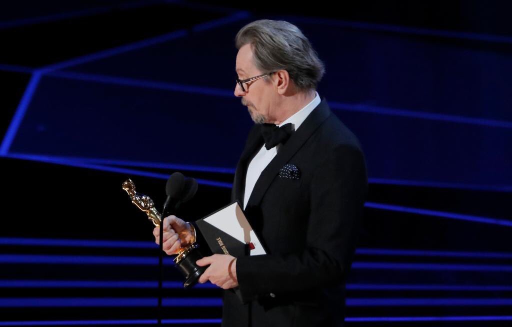 dphilippova's tweet photo. Ещё немного Гари Олдмана
#BestLeadingActor #GaryOldman #Oscars90 https://t.co/GI0aKMt5Un