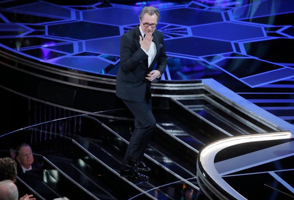 dphilippova's tweet photo. Ещё немного Гари Олдмана
#BestLeadingActor #GaryOldman #Oscars90 https://t.co/GI0aKMt5Un