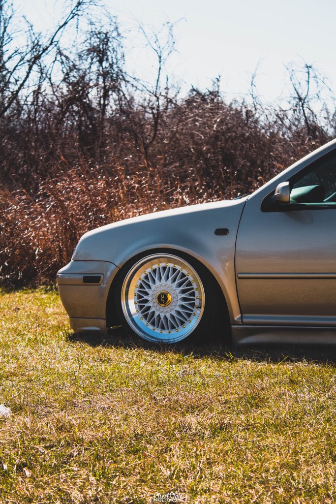 StreetStyleBren's tweet photo. More shots of the VW 📍

@SlammedInc 
@Slammedenuff https://t.co/KLECLSCzis