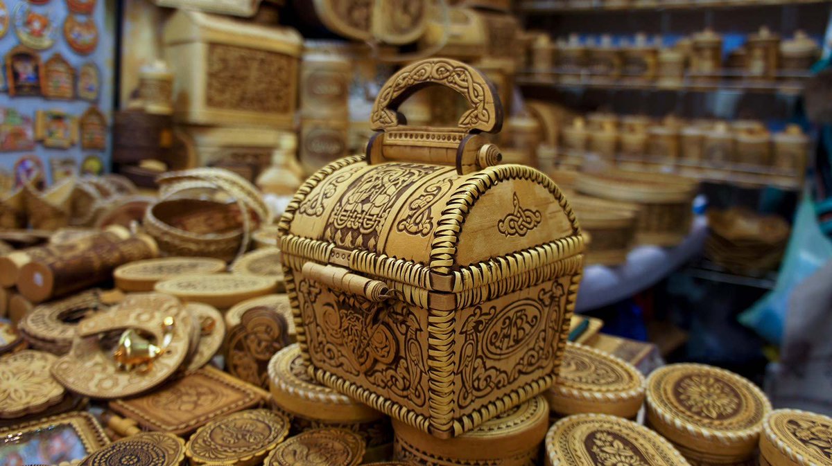 CamboRusEmba's tweet photo. #Beresta is the bark of a birch, which is a unique natural material. Birch bark carving is a popular form of craft in #Siberia, #Russia. The products from beresta are absolutely clean ecologically, as are made without use of any glue and only manually. #TraditionallyRussianThings https://t.co/OpJFqMVMqd
