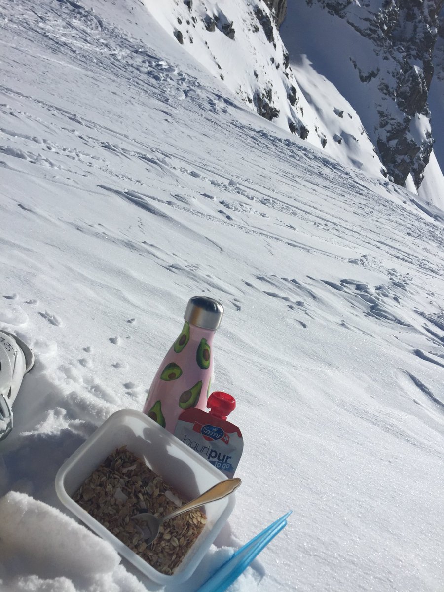 dFoodArt's tweet photo. ...nach 6 jahren und 5 monaten war es endlich soweit...ich alleine auf #snowsafari im schönen #engadin
🏔🇨🇭⛷#dSupplementOfLife
#winterwonderland #graubünden #switzerland #inlovewithswitzerland https://t.co/QMjbDOnvnU