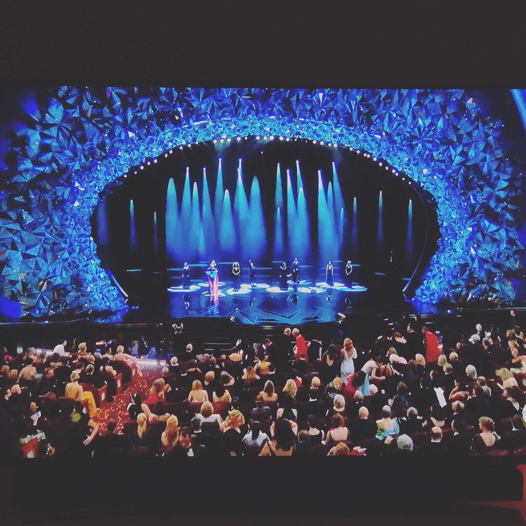 joseandresgroup's tweet photo. ICYMI our inspirational leader @ChefJoseAndres joined @Common and @AndraDayMusic on stage at #AcademyAwards2018 @TheAcademy #Oscars90 #Oscars2018 https://t.co/jHKa3l2pH6