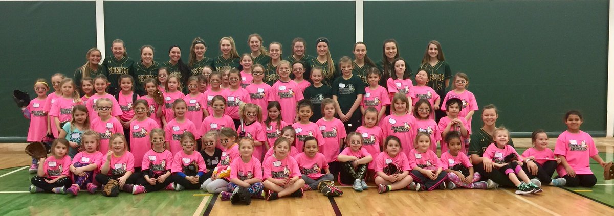 ron_rmetzler's tweet photo. Thank you @preblesoftball Players and Booster Club for offering instruction and inspiration to many future Stars! https://t.co/hkTl9LDRhb