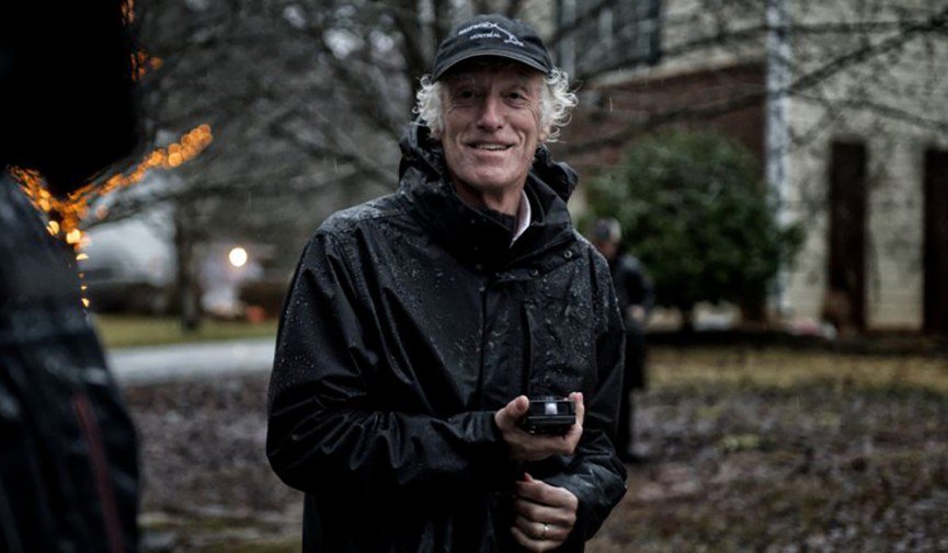 leonardmaltin's tweet photo. Everyone knows Roger Deakins is a master. Now he has an Oscar to prove it. #Oscars #AcademyAwards #RogerDeakins #Oscars2018 #Cinematography #BestCinematography https://t.co/ffrqqHiKyt
