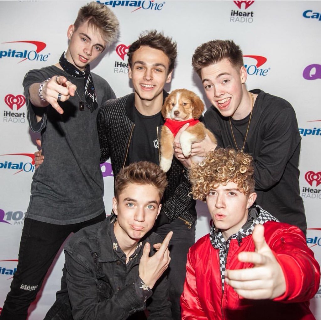 DailyUpdatesWDW's tweet photo. {VOTE ATTACK} 

#WhyDontWe #BestBoyBand #iHeartAwards 
rt if you wish you were that puppy 🐶 https://t.co/fI0rCdmFTR