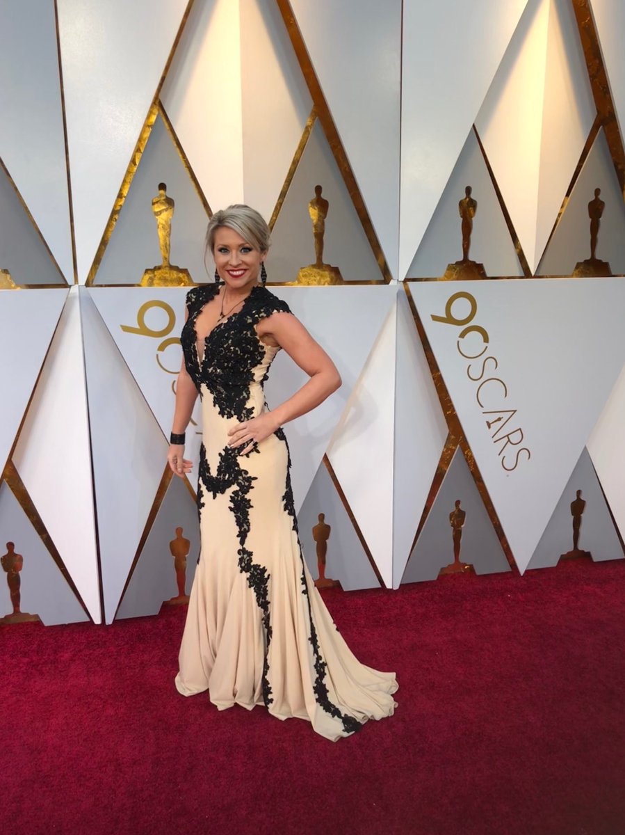 TaraPebbles's tweet photo. #RedCarpet #preshow #Oscar #Oscars2018 #Oscars #oscars90 #AcadamyAwards #fashion #actorslife #talentassistant https://t.co/HkF5ASvKyi