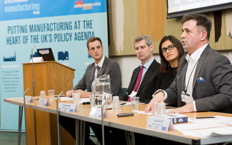 the_MTC_org's tweet photo. Hot on the heels of the recent @TheAPMG #Industrial #Digitalisation Summit, the #MadeSmarter Commission was announced by Greg Clark at #EEF2018 to provide national leadership & drive further investment for innovation, adoption & skills https://t.co/ie9wBC9Xhj #IDReview https://t.co/g2TmdSp4pk