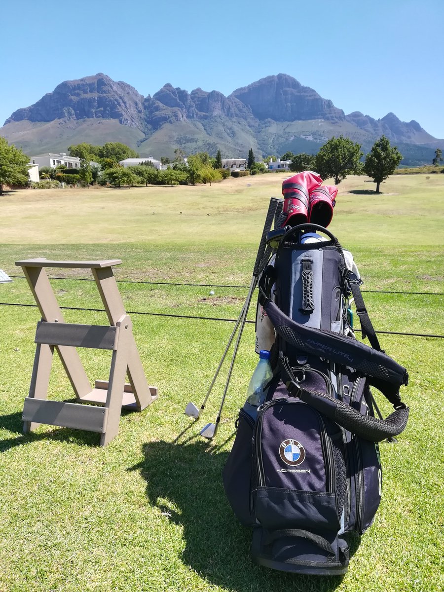 Another beautiful day at #ErinvaleGolfClub. Perfect for working on your swing and bringing down that handicap! #GolfingInTheHelderberg

📸: Christopher Mivis