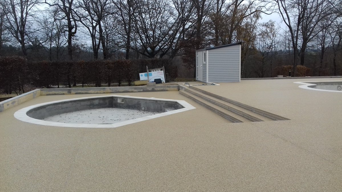 camping_lafage's tweet image. Et voici un des grands changements pour cette nouvelle #piscinechauffée au #camping_lafage: le sol, beaucoup plus moderne et agréable.

Alors qu'en pensez vous ?